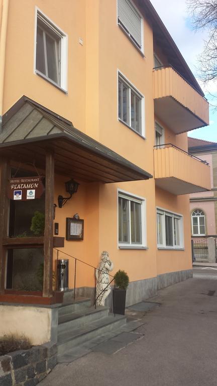 Hotel Restaurant Platamon フォイヒトヴァンゲン エクステリア 写真