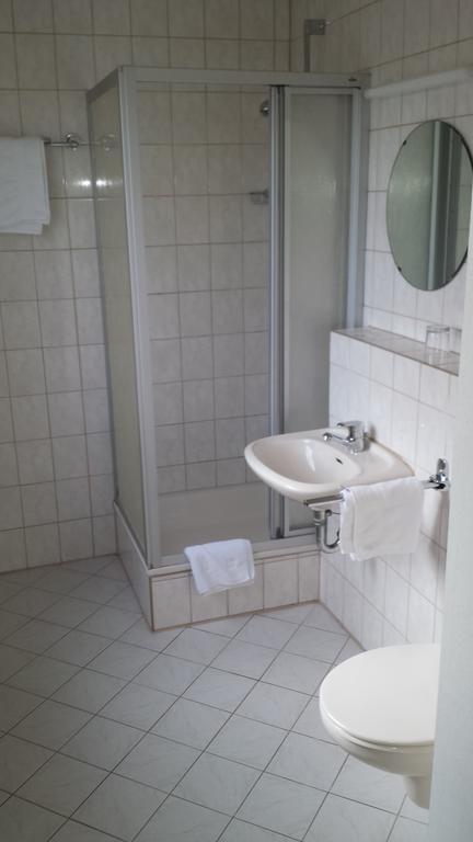 Hotel Restaurant Platamon フォイヒトヴァンゲン エクステリア 写真