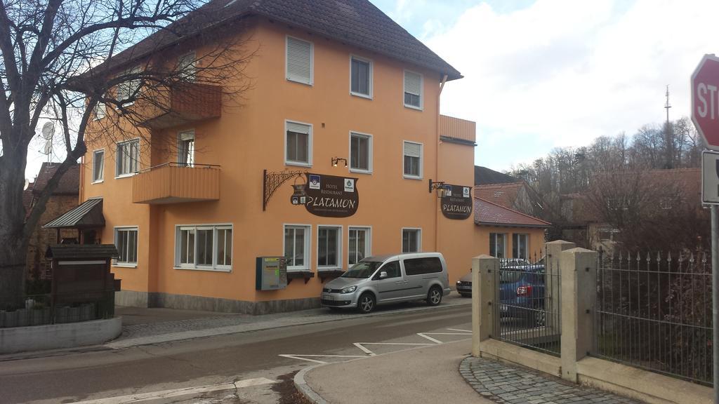 Hotel Restaurant Platamon フォイヒトヴァンゲン エクステリア 写真